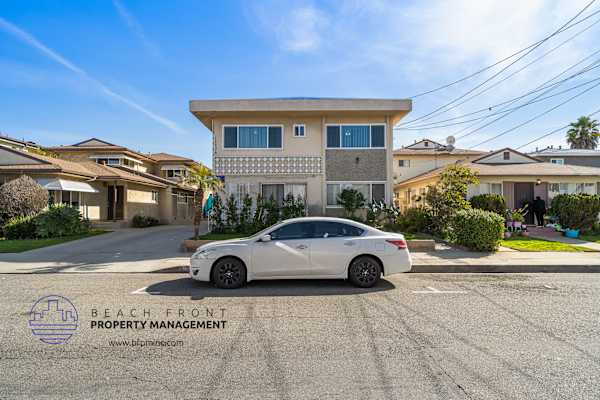 12236 Manor Drive property